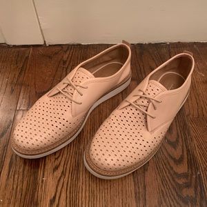 CLARKS: Artisan Shoe